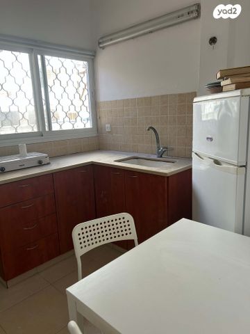 שדרות בנימין 16