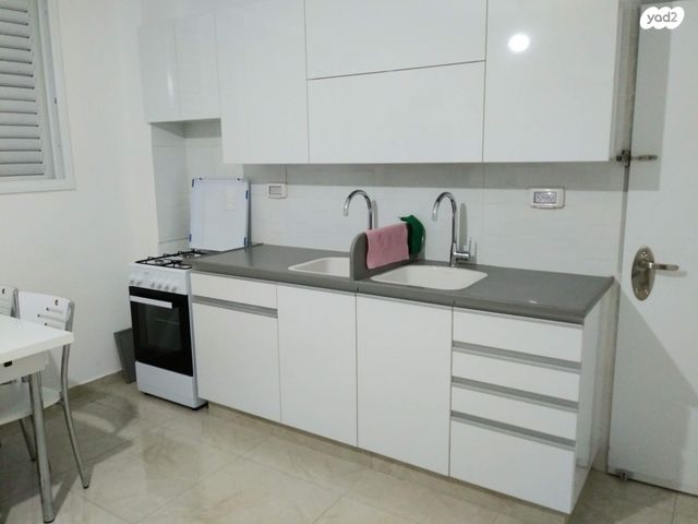 הרב בן יעקב 16