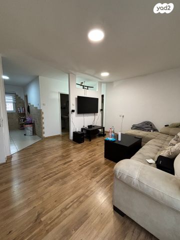 חטיבה שמונה 17