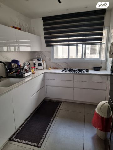 החשמונאים 10