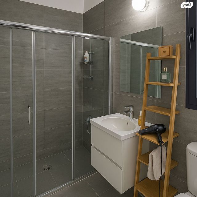 גדרה הצעירה