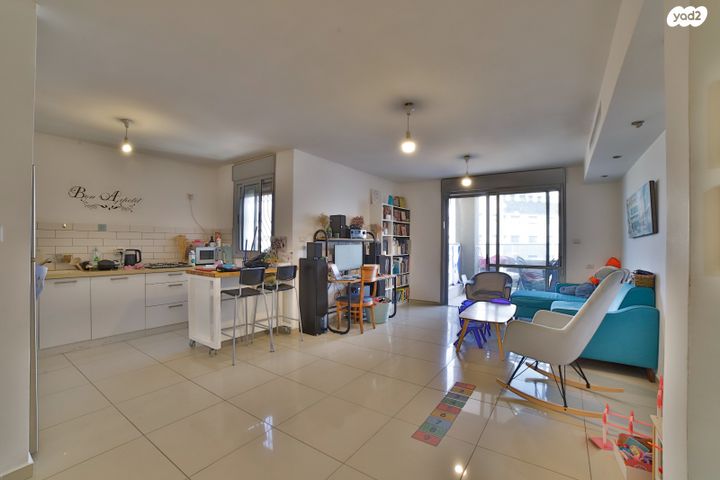 הרב ישעיהו משורר 