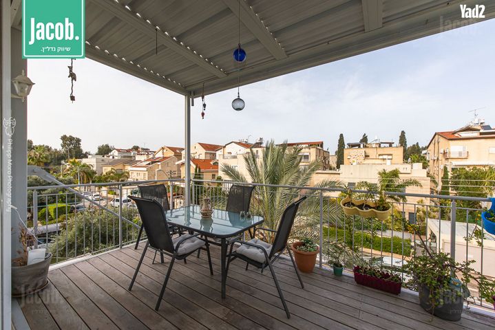 הראשונים 