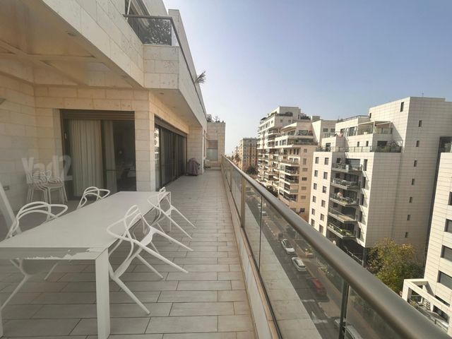 גג/ פנטהאוז למכירה בתל אביב יפו (תיווך) — 5
