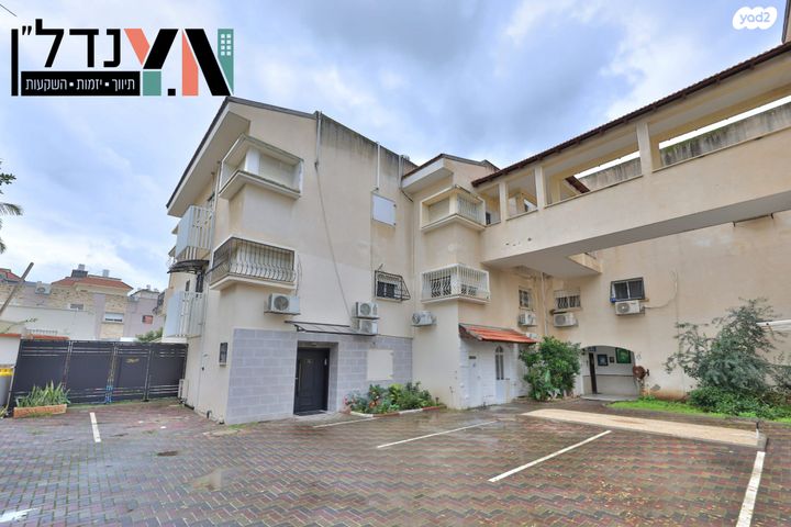 גג/ פנטהאוז, אברמסקי, קרית אתא