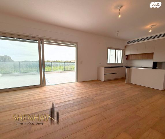 גג/ פנטהאוז