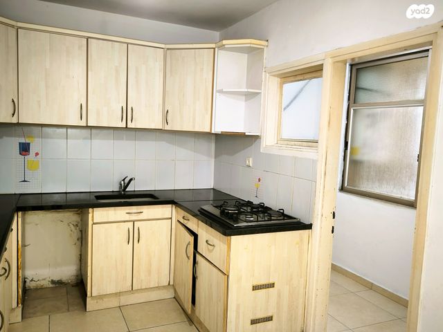 שדרות בן גוריון 8