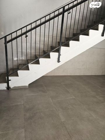 דירה, קרית אתא