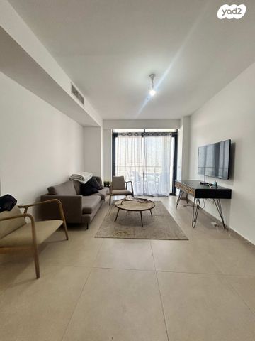 הרב ניסנבאום 37