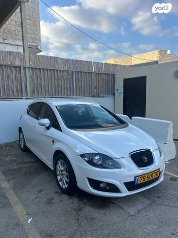 מודעת רכב סיאט לאון