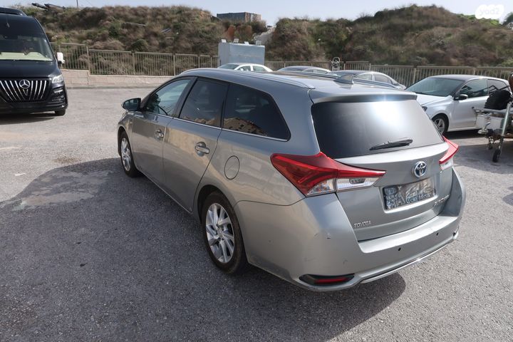 מודעת רכב טויוטה אוריס