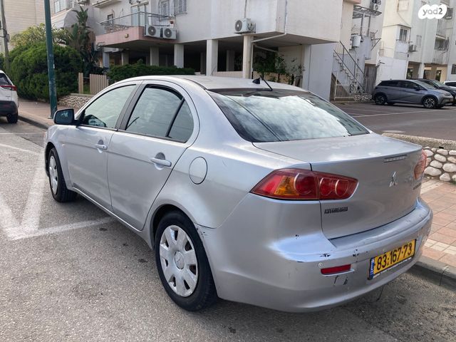 מודעת רכב מיצובישי לנסר