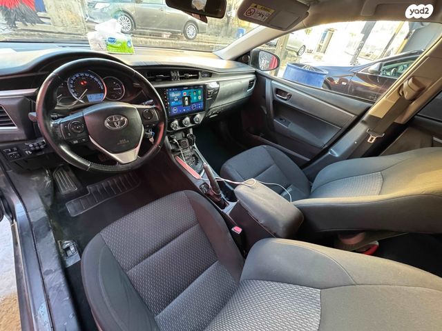 מודעת רכב טויוטה קורולה