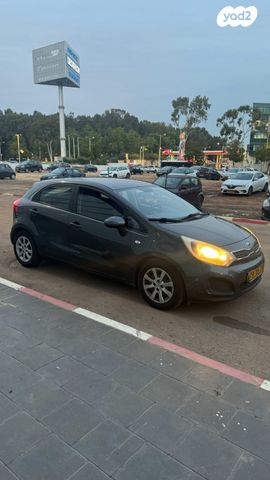 מודעת רכב קיה ריו