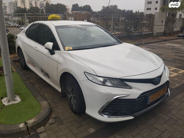 מודעת רכב טויוטה קאמרי