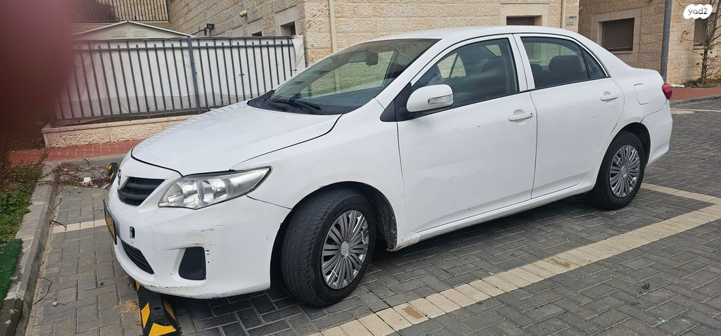 מודעת רכב טויוטה קורולה