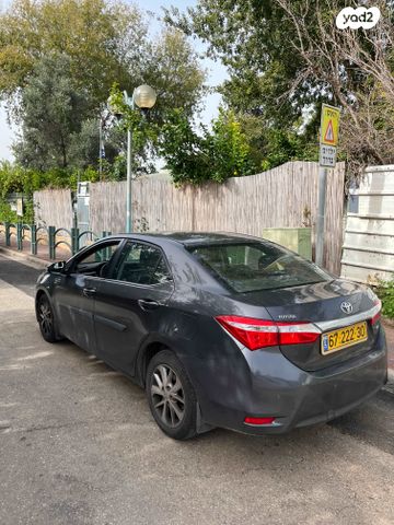 מודעת רכב טויוטה קורולה