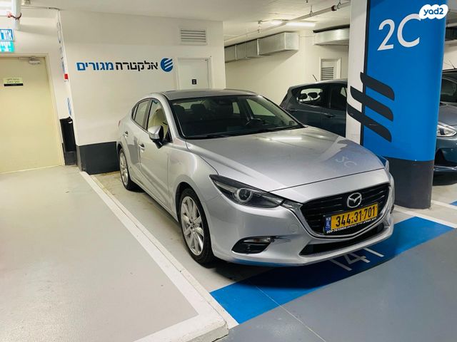 מודעת רכב מאזדה 3