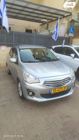 מודעת רכב מיצובישי אטראז'