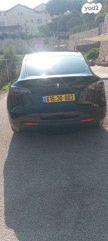 מודעת רכב טסלה מודל Y