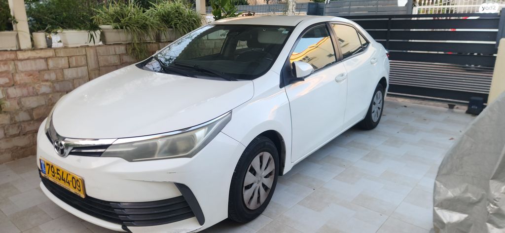 מודעת רכב טויוטה קורולה