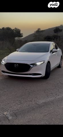 מודעת רכב מאזדה 3