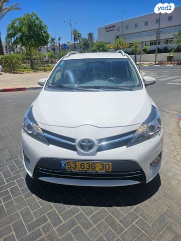 מודעת רכב טויוטה ורסו