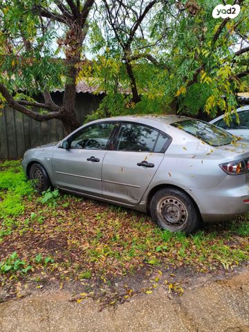 מודעת רכב מאזדה 3