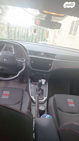 מודעת רכב סיאט ארונה