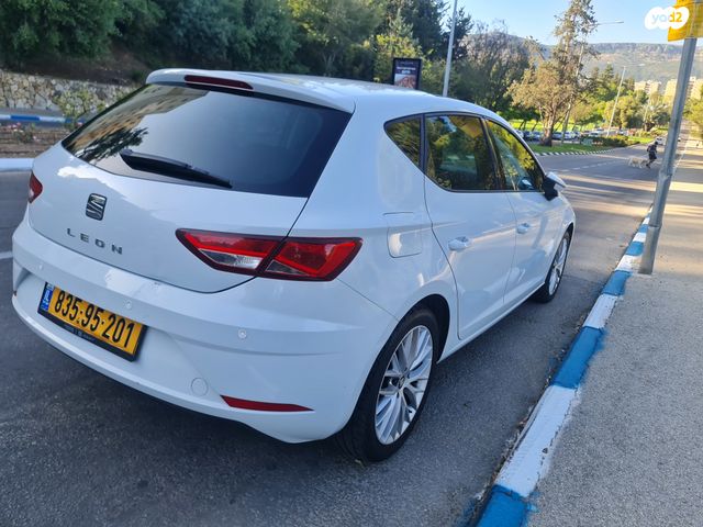 מודעת רכב סיאט לאון