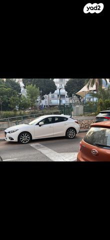 מודעת רכב מאזדה 3