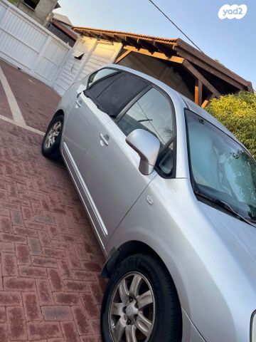 מודעת רכב קיה קארנס