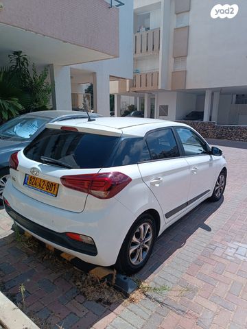 מודעת רכב יונדאי i20