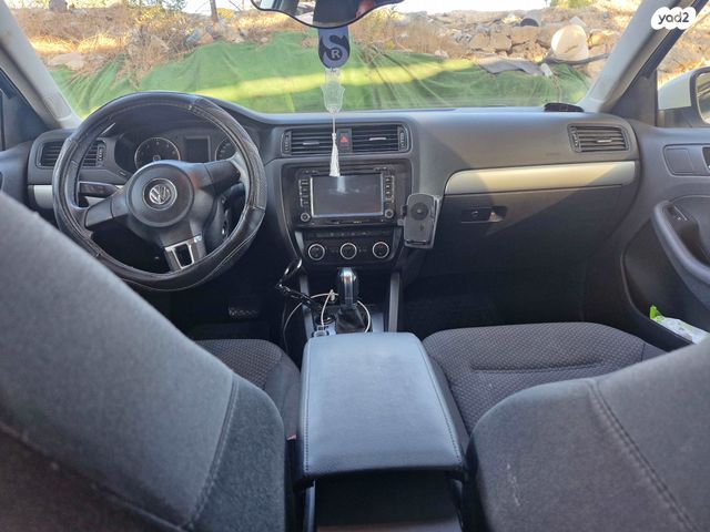 מודעת רכב פולקסווגן ג'טה 