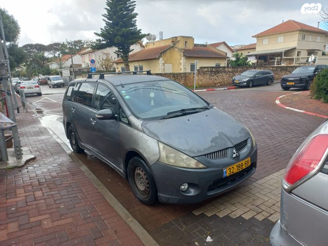 מודעת רכב מיצובישי גרנדיס