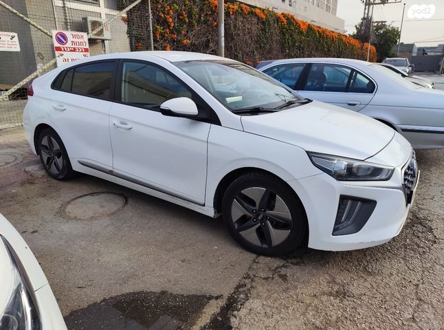 מודעת רכב יונדאי איוניק