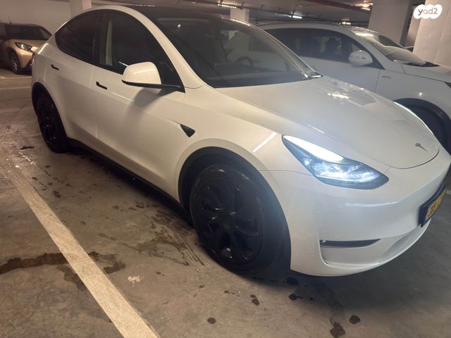 מודעת רכב טסלה מודל Y