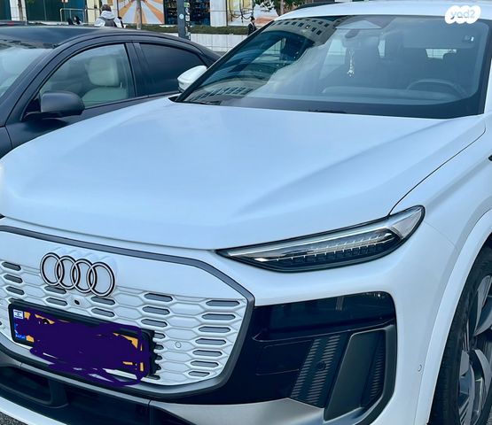 מודעת רכב אאודי Q6 e-tron