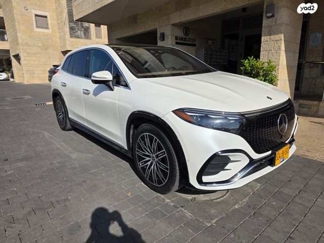 מודעת רכב מרצדס-בנץ EQS SUV
