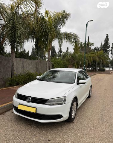 מודעת רכב פולקסווגן ג'טה 