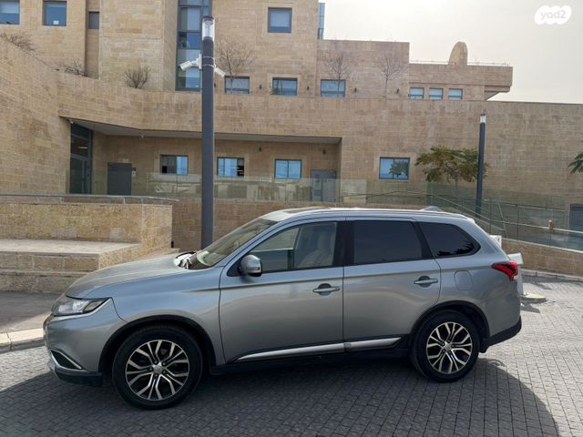 מודעת רכב מיצובישי אאוטלנדר