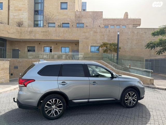 מודעת רכב מיצובישי אאוטלנדר 1