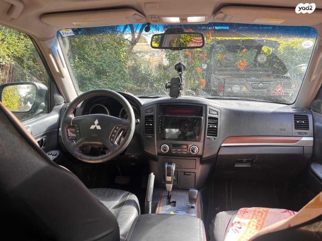 מודעת רכב מיצובישי פג'רו