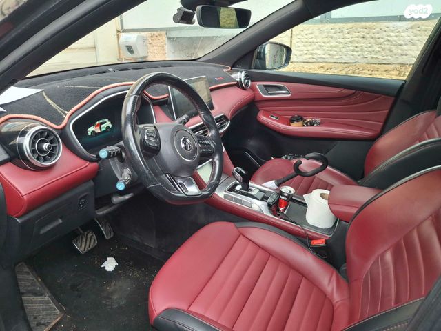 מודעת רכב אם ג'י EHS PHEV