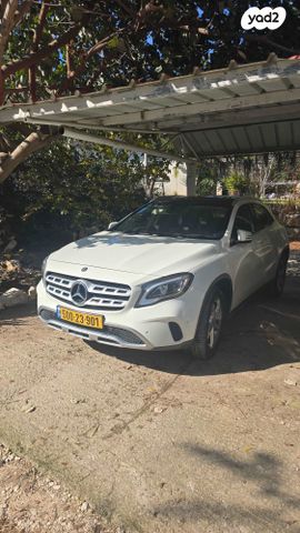 מודעת רכב מרצדס-בנץ GLA