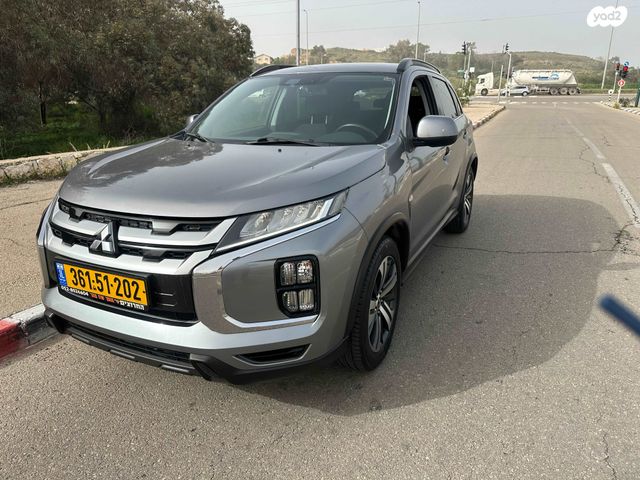 מודעת רכב מיצובישי ASX