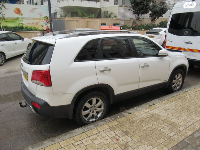 מודעת רכב קיה סורנטו