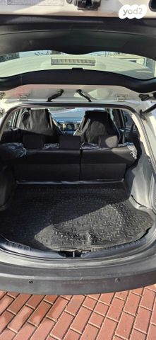 מודעת רכב טויוטה RAV4