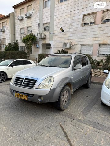 מודעת רכב סאנגיונג רקסטון