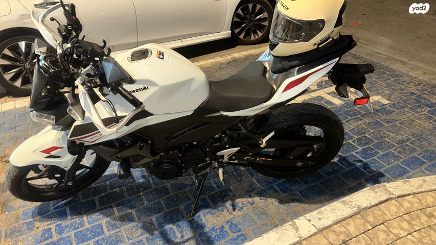 מודעת רכב קאוואסאקי Z400